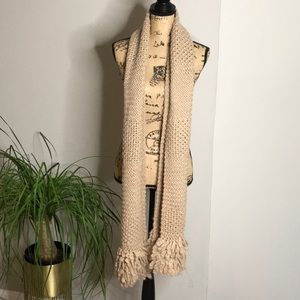 Crochet scarf